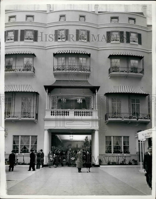 1955 Grand Hall at Ideal Home Exhibition at Olympia - Historic Images