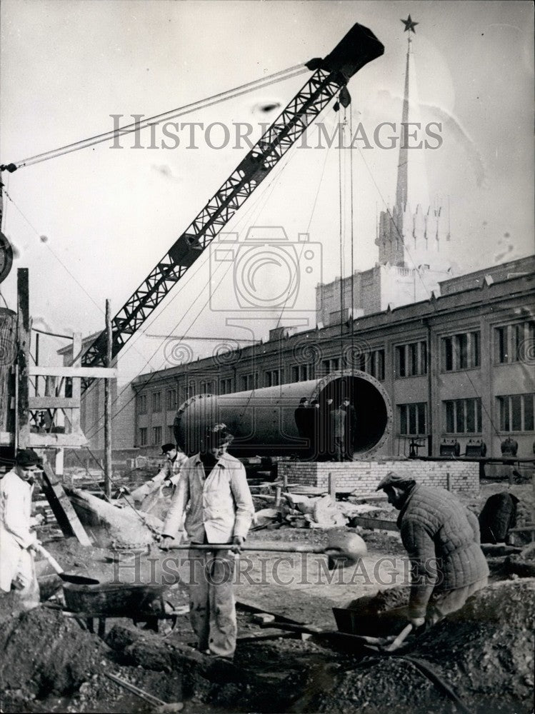 1955 Press Photo Construction, Spring Mass, 1955, Leipzig - Historic Images