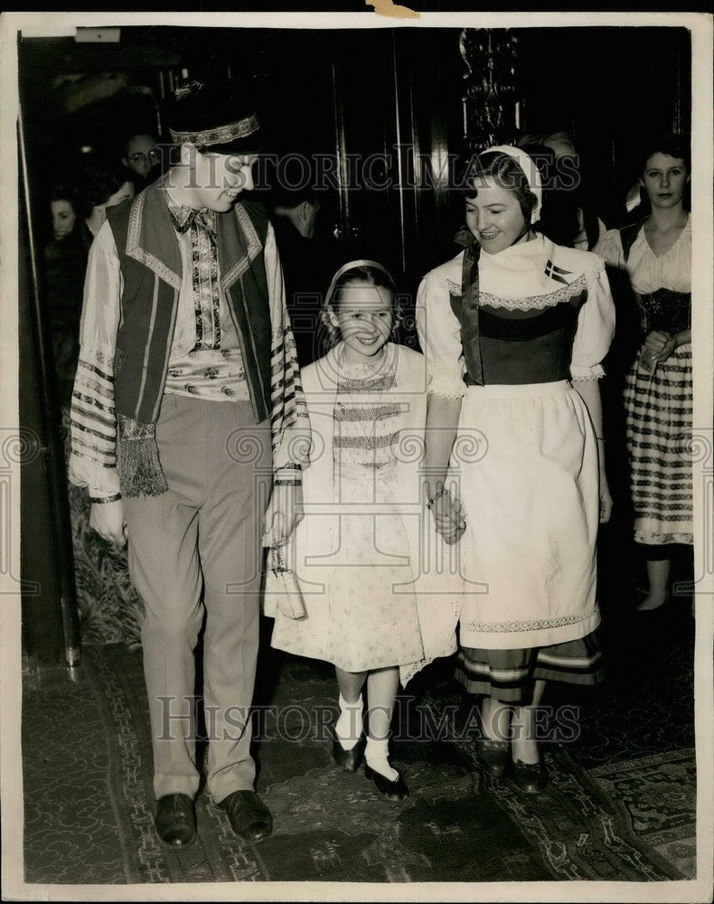 1952 Press Photo Film Hans Christian Andersen Premier - KSB35375-Historic Images
