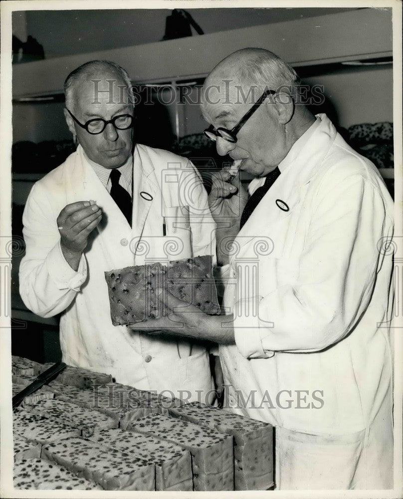 1955 Press Photo International Bakers&#39; and Confectioners Exhibition - KSB35553-Historic Images