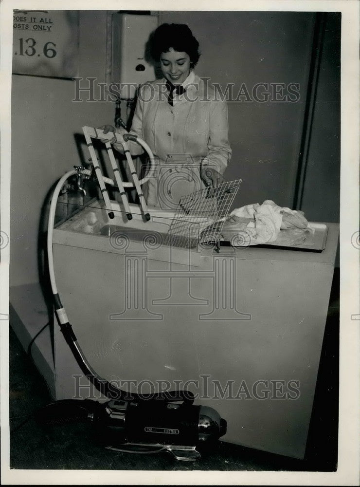 1952 Press Photo Ideal Home Exhibltion,The BUbblewasher - KSB35559-Historic Images