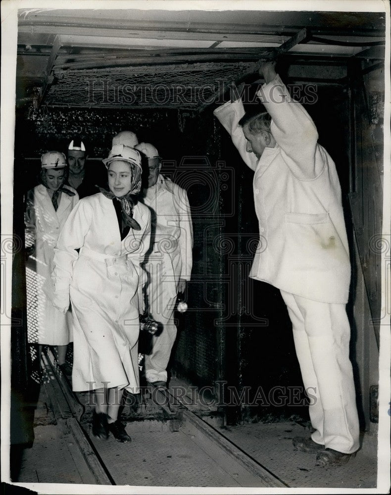 1954, Princess Margaret Goes Down A Mine - KSB35703 - Historic Images