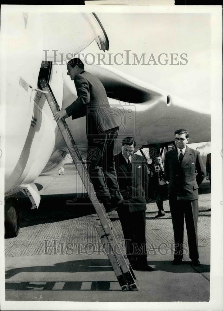  Prince Phillip Visits Aircraft Factories - Historic Images