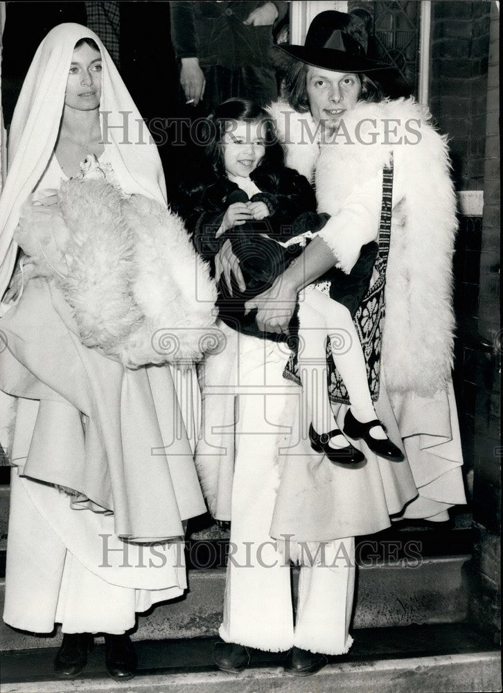 1973 Press Photo Yul Brynner's Son and bvride Linda Ridgway - KSB35847 - Historic Images