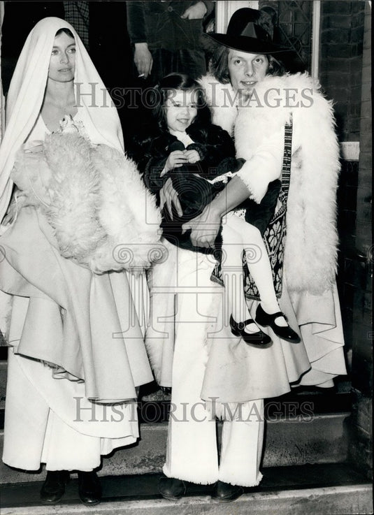 1973 Press Photo Yul Brynner's Son and bvride Linda Ridgway - KSB35847 - Historic Images