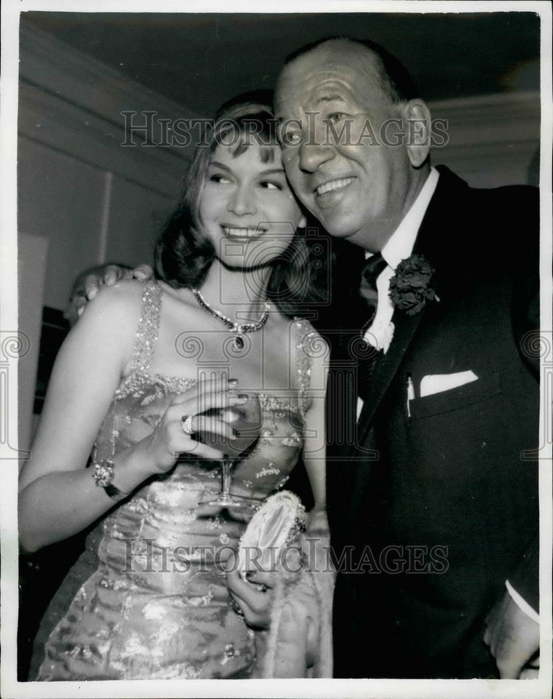 1959 Press Photo Actors Noel Coward With Eva Bartok - KSB35905 - Historic Images