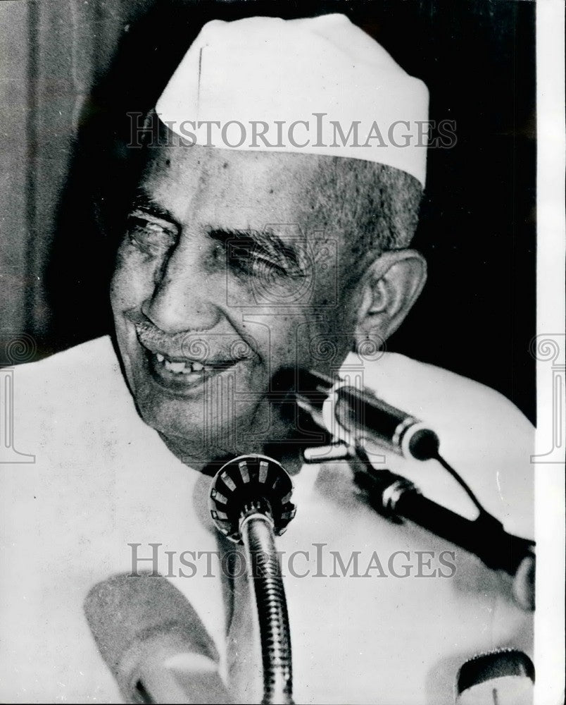 1979, India's Prime Minister Charan Singh Resigns - KSB36209 - Historic Images