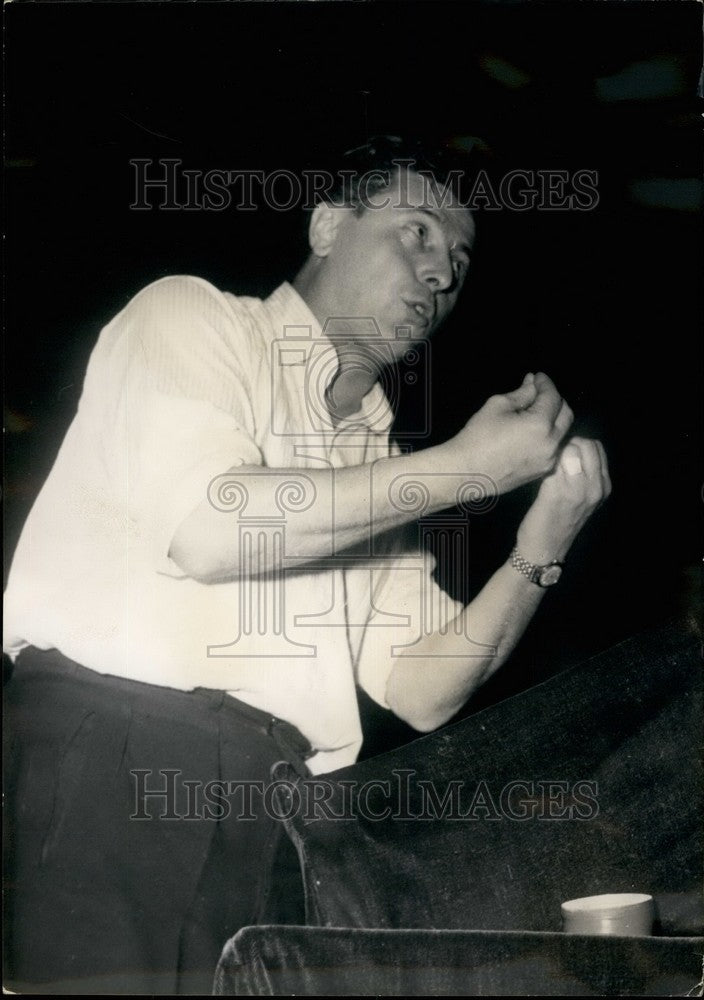 Press Photo Fiscal Movement Leader Pierre Poujade Speaks Before Thousands - Historic Images