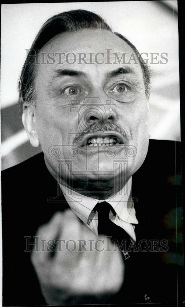 1975 Press Photo Enoch Powell at the National Referendum Meeting - Historic Images