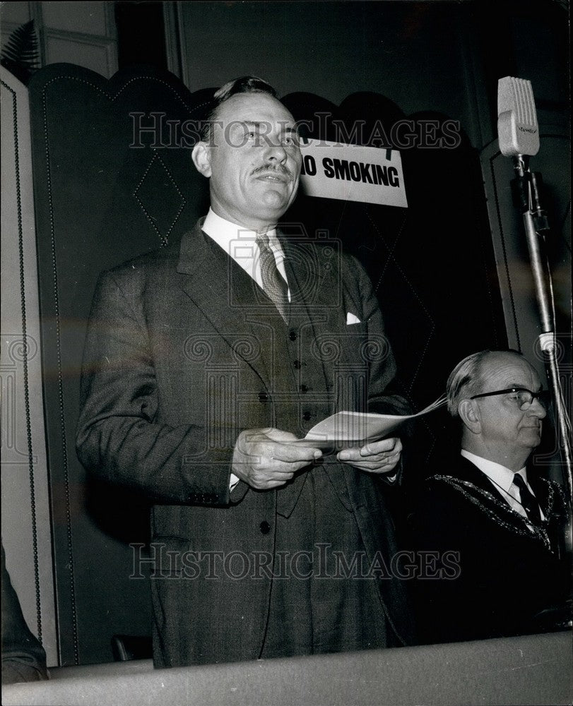1963 Press Photo Enoch Powell, Minister of Health - Historic Images
