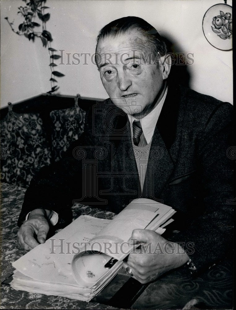 1955 Ex General Albert Praun sentenced to death in absence - Historic Images