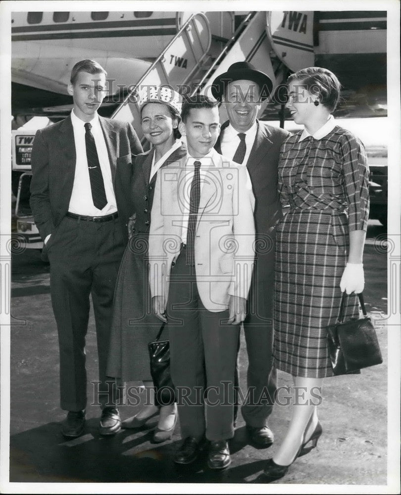 Us Attorney General Herbert Brownell & Family  - Historic Images