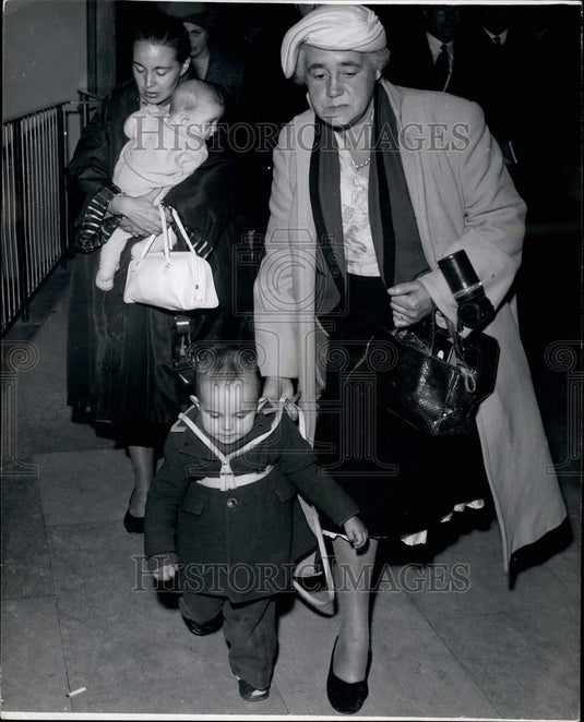 1969 Press Photo Mrs. Gwyneth Poole& children,Her husband killed a man in Africa - Historic Images