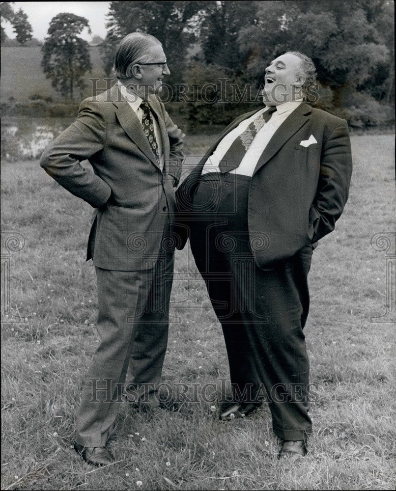 1974, Alderman Cyril Smith &Christopher Mathew, M.P - KSB38657 - Historic Images