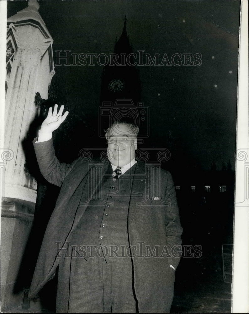 1972, Cyril Smith New Liberal MP Arrives In London - KSB38661 - Historic Images