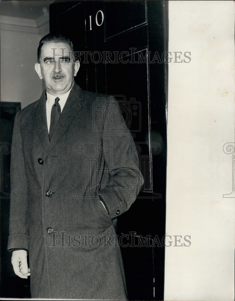 1966, Herbert Bowden Commonwealth Secretary at No. 10 Downing - Historic Images