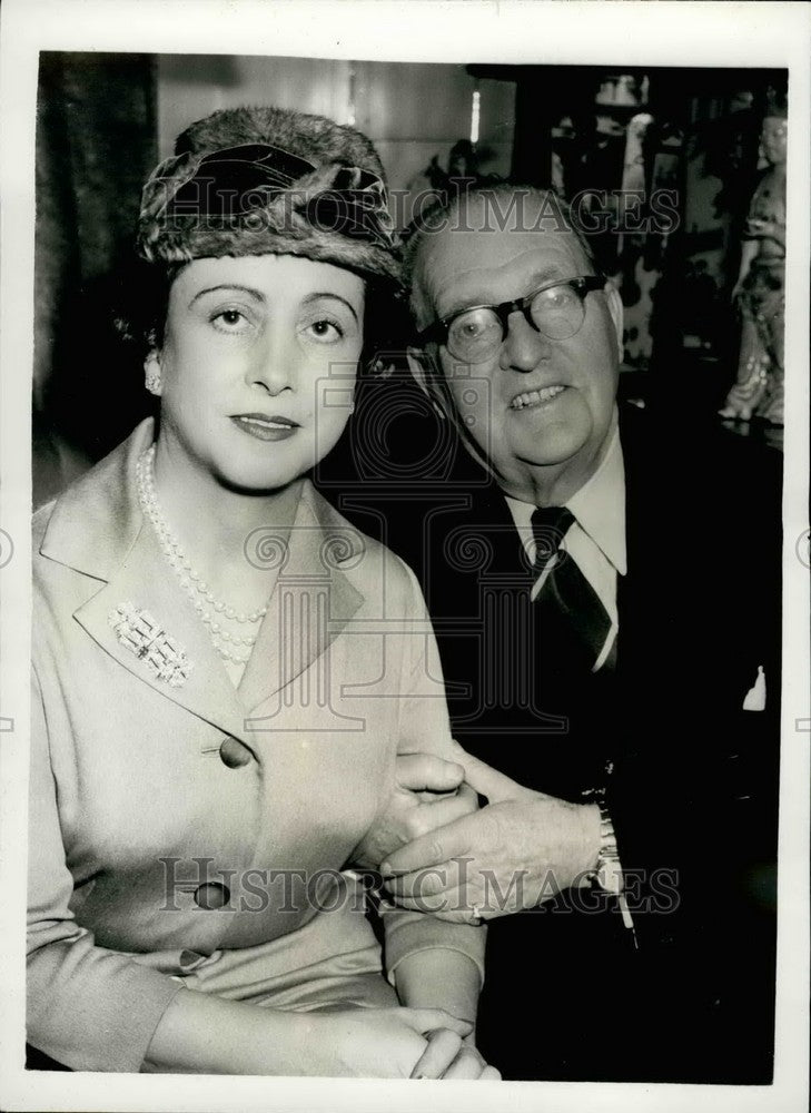 1957 Bicycle Magnate To Marry Widow Who Owns Diamond Mine - Historic Images