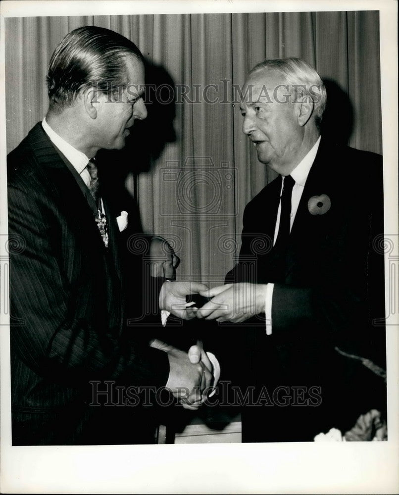 1971 The Duke of Edinburgh Presents Award - Historic Images