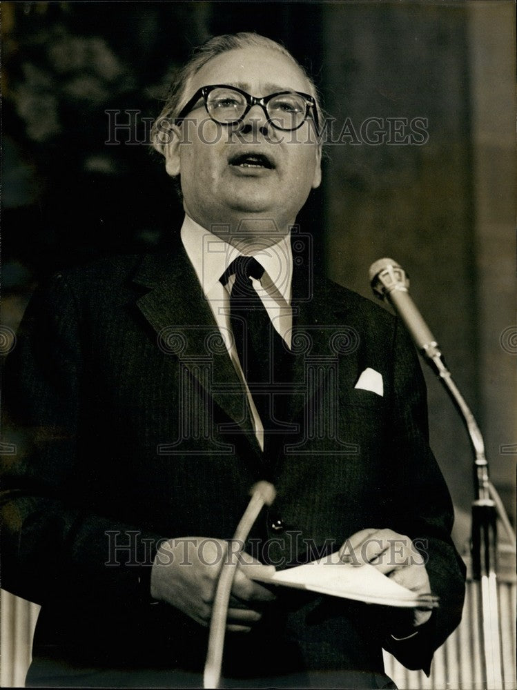 Press Photo Geoffrey Rippon, WEU Assembly - Historic Images