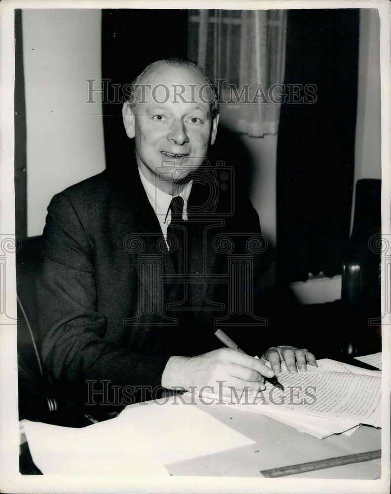 1954 Press Photo MInister of Works Nigel Birch - KSB39185-Historic Images