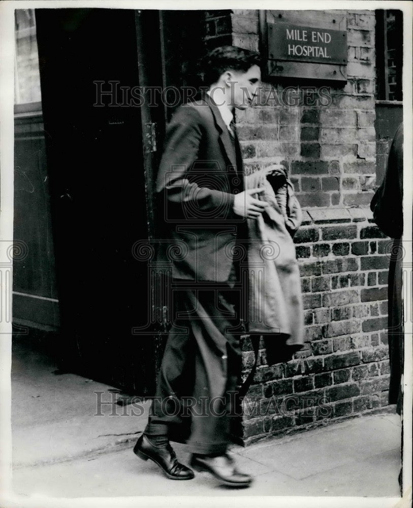 1954 Victor Boorman ,aquitted of murder of father - Historic Images