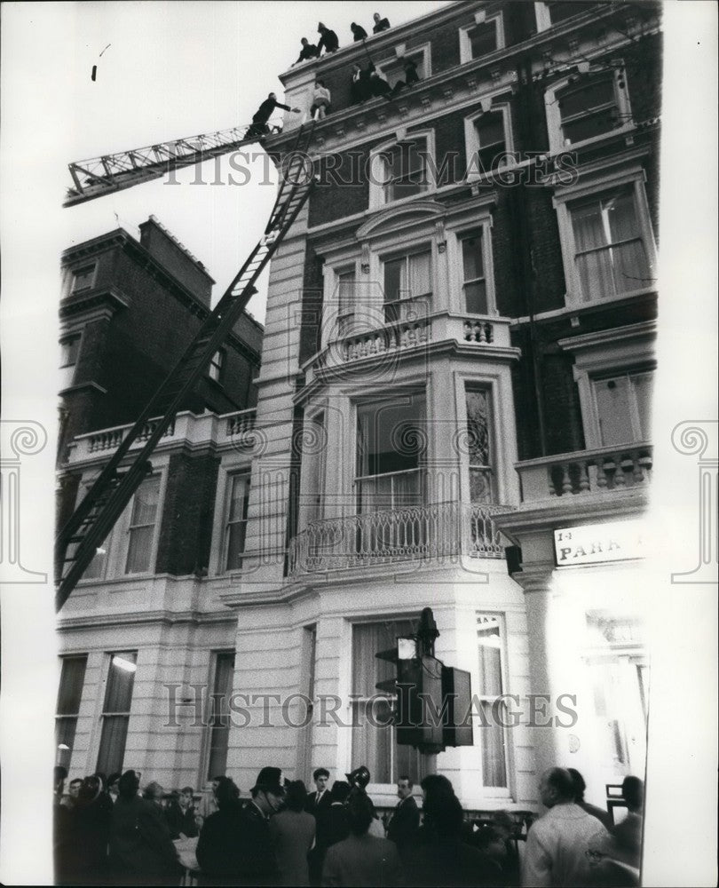 1968, Marie Mullally Rescue After She Threatens To Jump From Ledge - Historic Images
