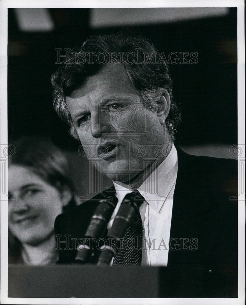 1980 Ted Kennedy News Conference Halloran House Winning Primaries - Historic Images