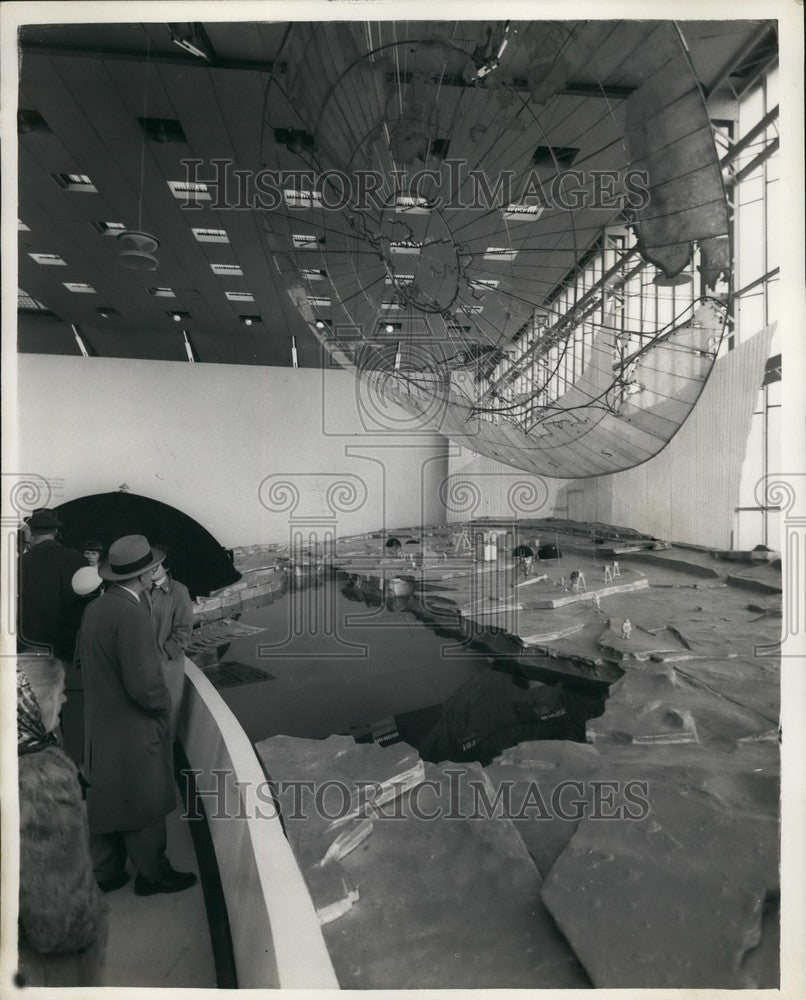 1958 Press Photo Brussels International Exhibition Polar Base model Russia - Historic Images