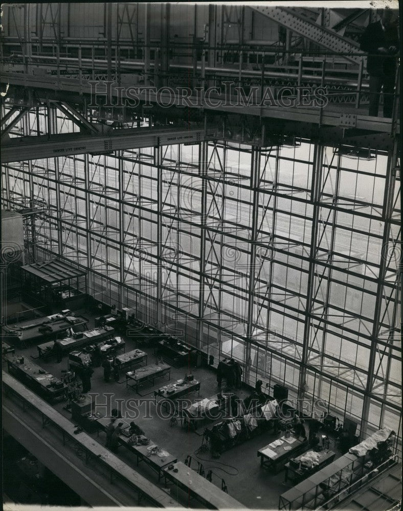 Press Photo Building The Britannia Air Liner - KSB41657-Historic Images