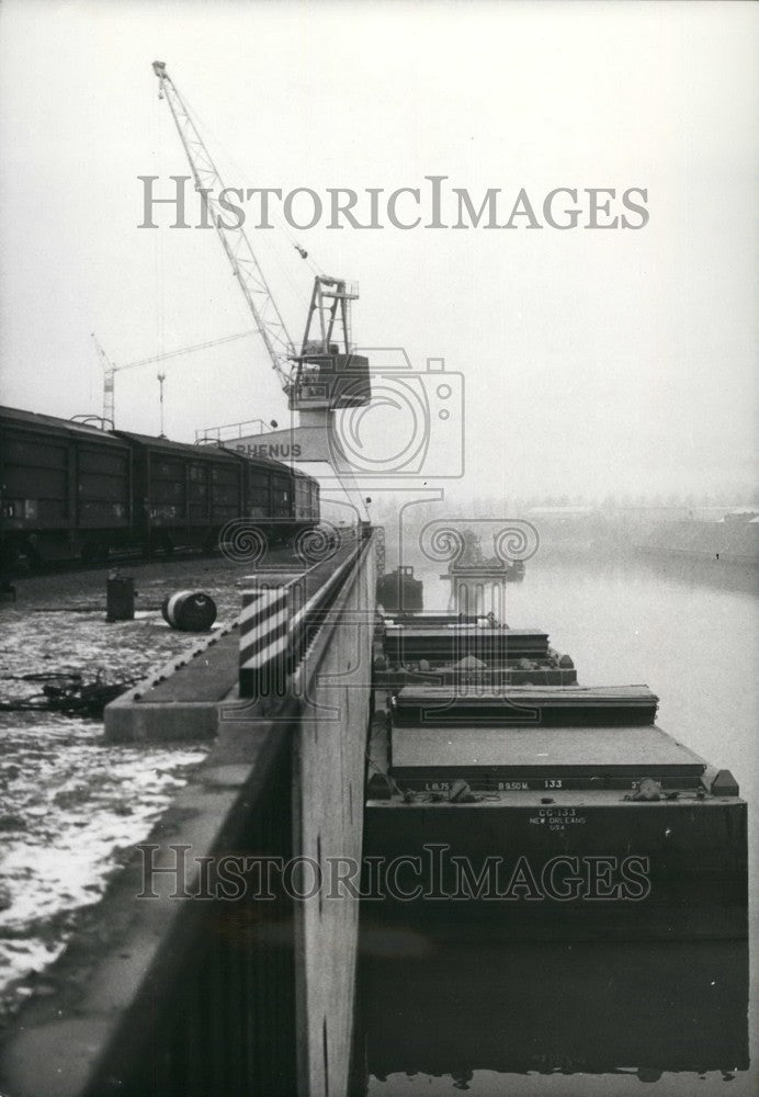 1969 Containers floating from the Mississippi to Cologne - Historic Images