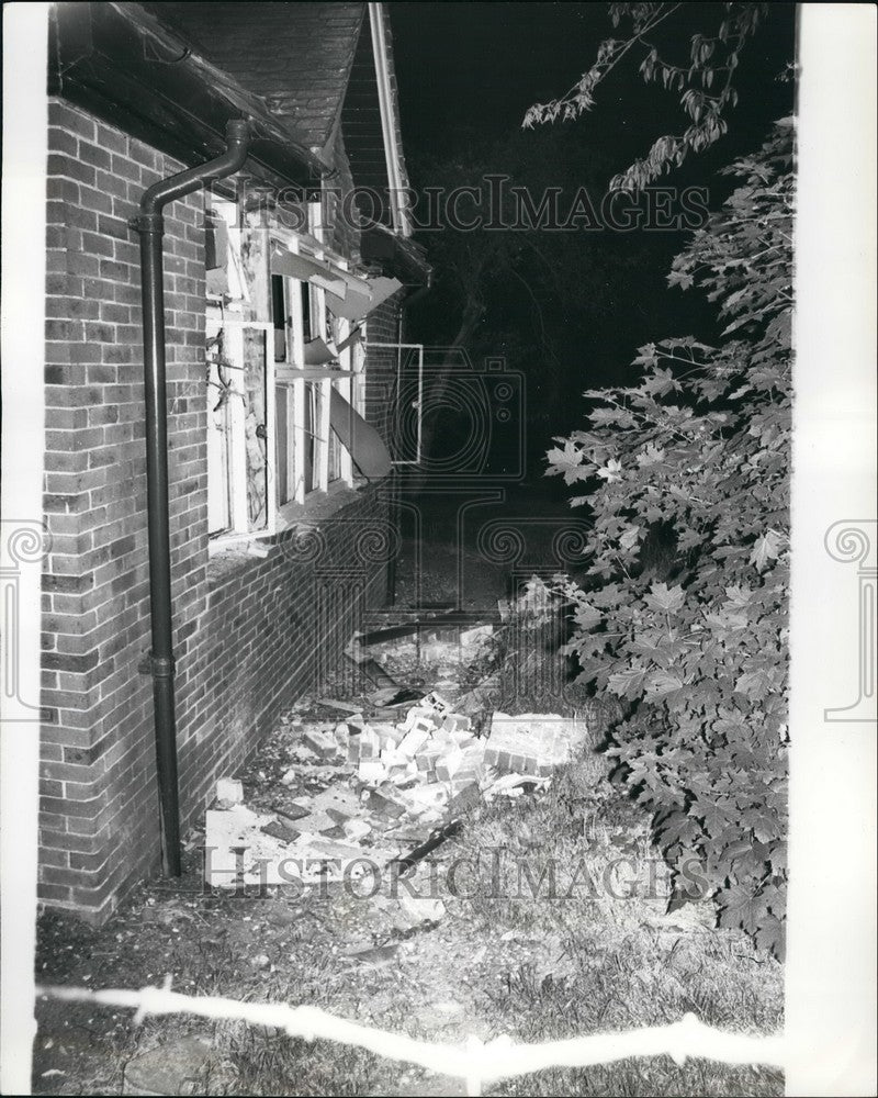 1975, 33 People Injured In Bomb Blasts-Pub In Caterham Surrey - Historic Images