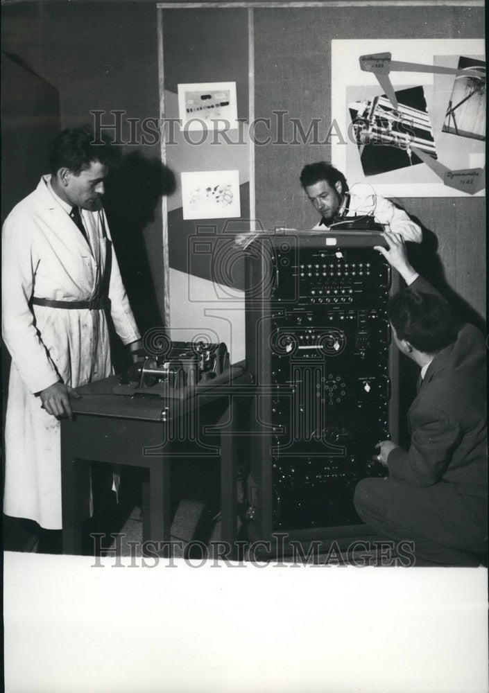 1957 Engineers, Exhibition of Modern Physics - Historic Images