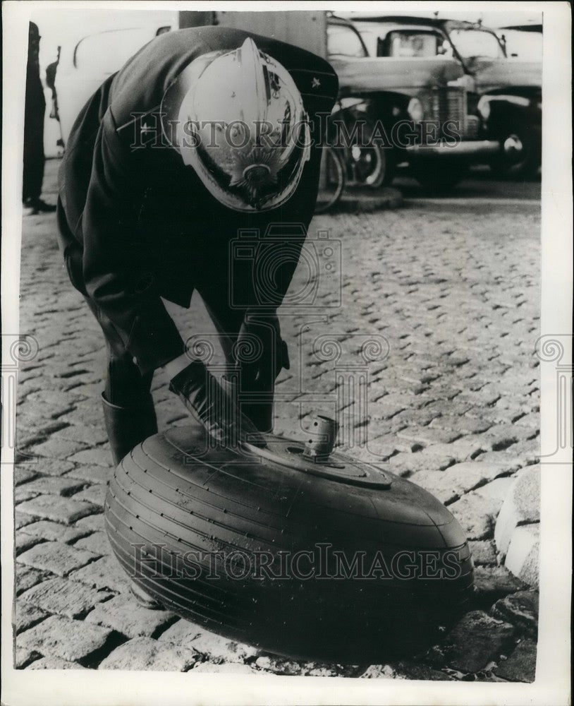 1957, Wheel Picked Out Water Copenhagen Harbor Soviet Airliner Crash - Historic Images