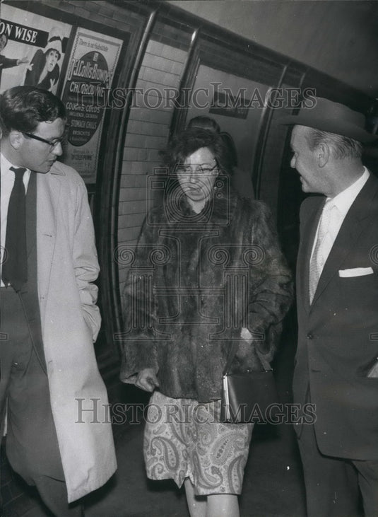 1960 Tube Driver Trapped In Crashed Train - Historic Images