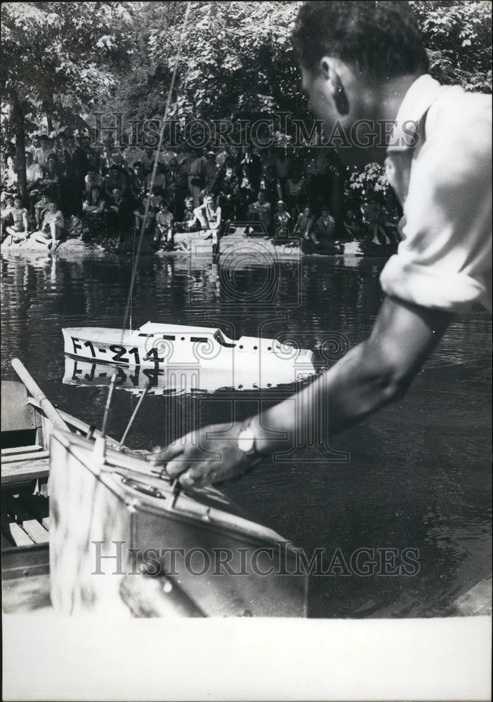 1957 International Contest, Model Radio Guided Boats - Historic Images