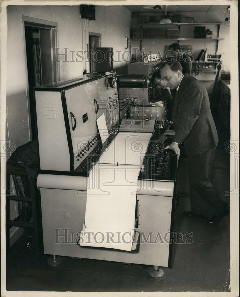 1955, G. Byford Physicist Watches Pen Recorder Centrifuge Farnborough - Historic Images