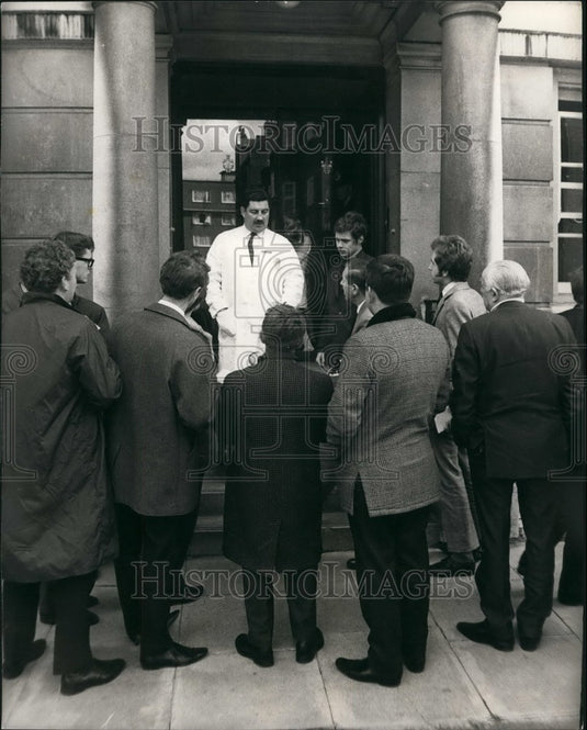 1968, John Gibbons surgical first assistant to Mr. Donald Ross - Historic Images