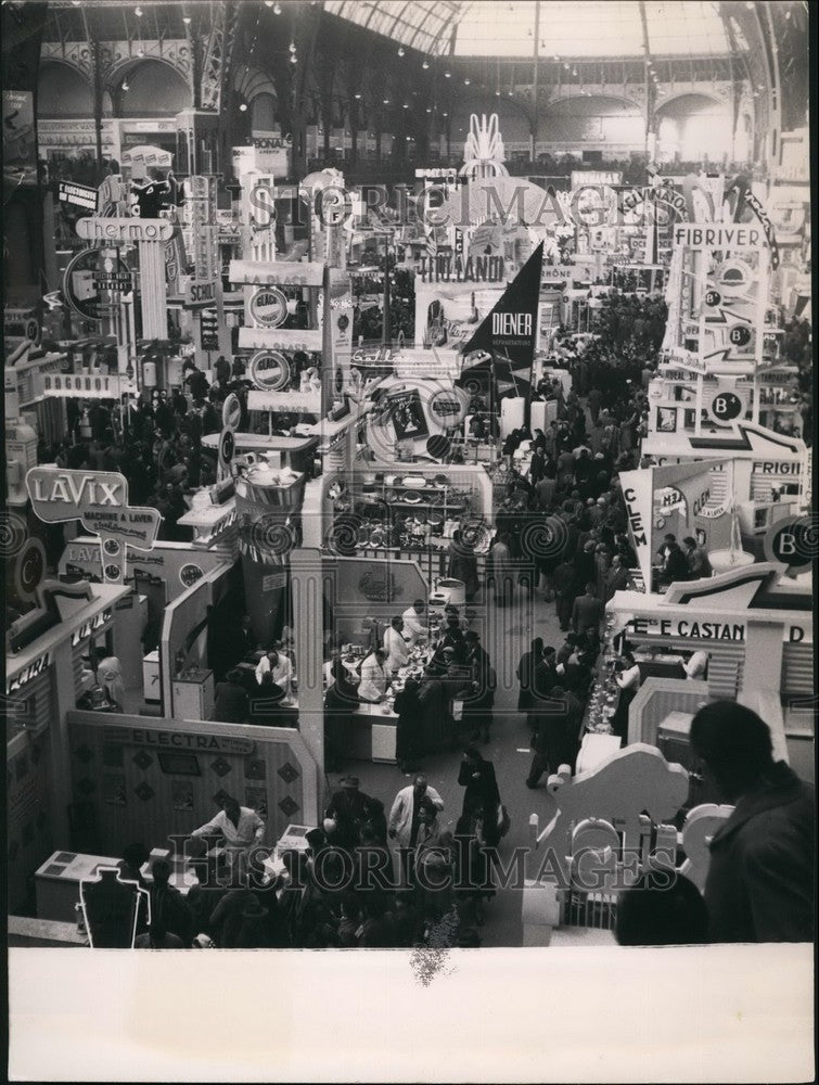 1954 General View Salon Des Arts Menagers Grans Palais Paris - Historic Images