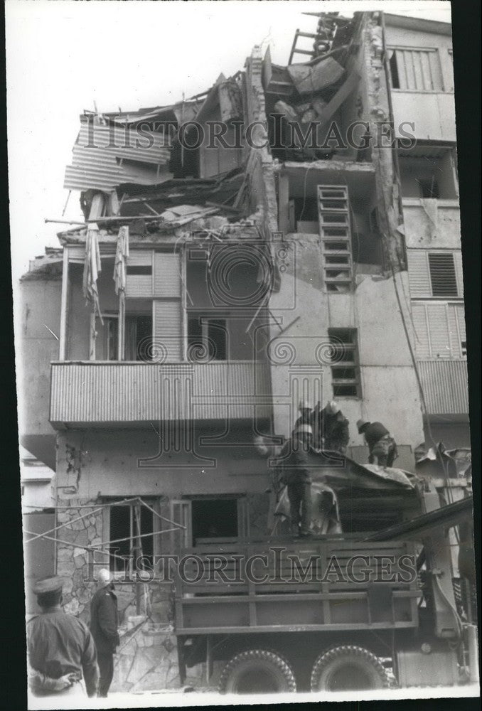 1975 Damaged Savoy Hotel, Tel Aviv - Historic Images