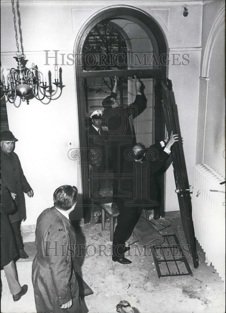 1967 Press Photo Plastic Bomb Explodes In Spanish Embassy in UK - KSB43199-Historic Images