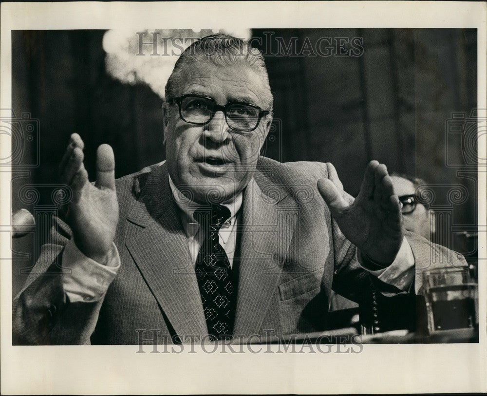 1975 Press Photo Clarence M. Kelley, director the F.B.I - KSB43865 - Historic Images