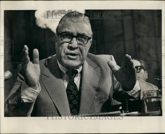1975 Press Photo Clarence M. Kelley, director the F.B.I - KSB43865 - Historic Images