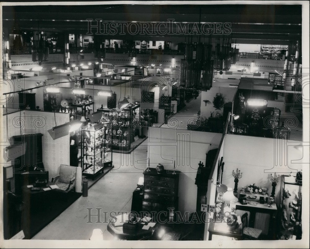 1954 Press Photo Antique Dealers' Fair and Exhibition at Grosvenor House - Historic Images