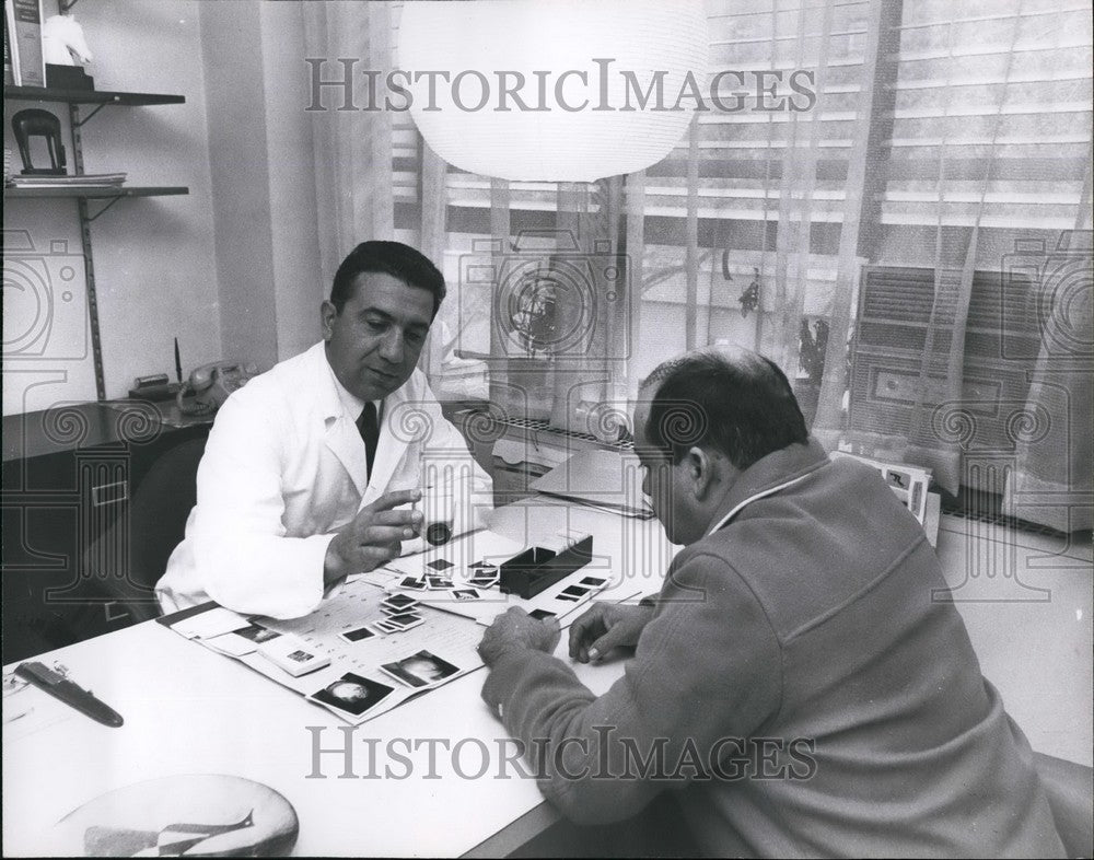 Press Photo Hair Transplant Laboratory - Historic Images