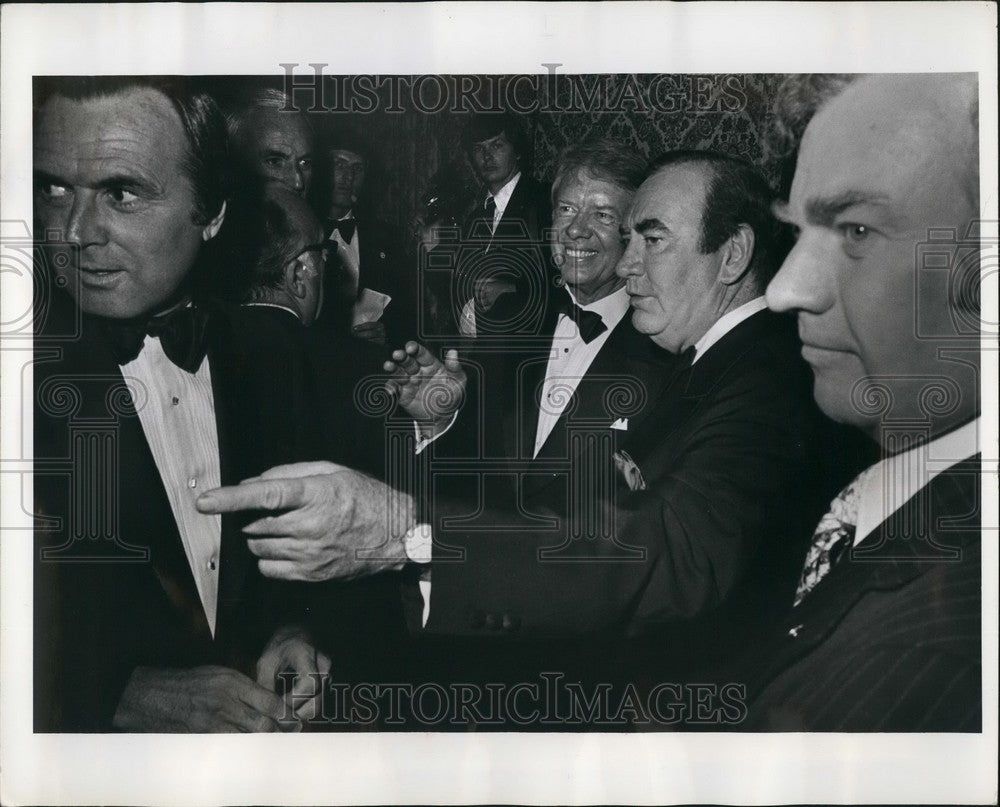 1977 Press Photo President Jimmy Carter Charity Dinner Hugh Carey New York-Historic Images