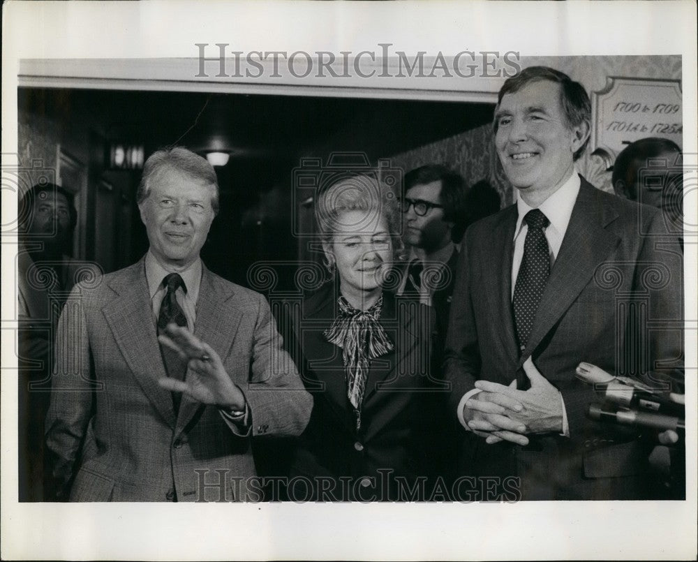 1976 Press Photo Congressman Mo Udall & wife & Gov. Jimmy Carter - KSB44507-Historic Images
