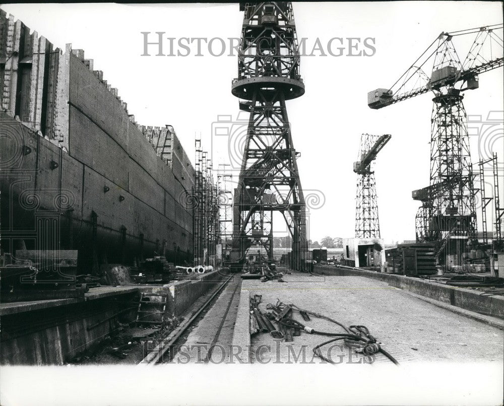 Press Photo A ship under construction - Historic Images