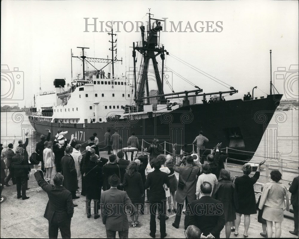 1969 Press Photo British Trans-Artic Expedition Arrive Back At Portsmouth-Historic Images