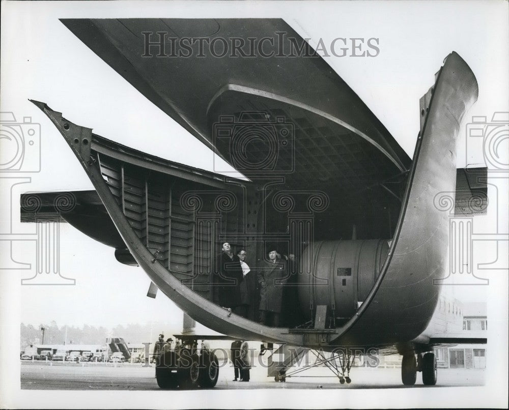 1954 Press Photo Rear view of the Beverly with the tail boom open - KSB46119-Historic Images