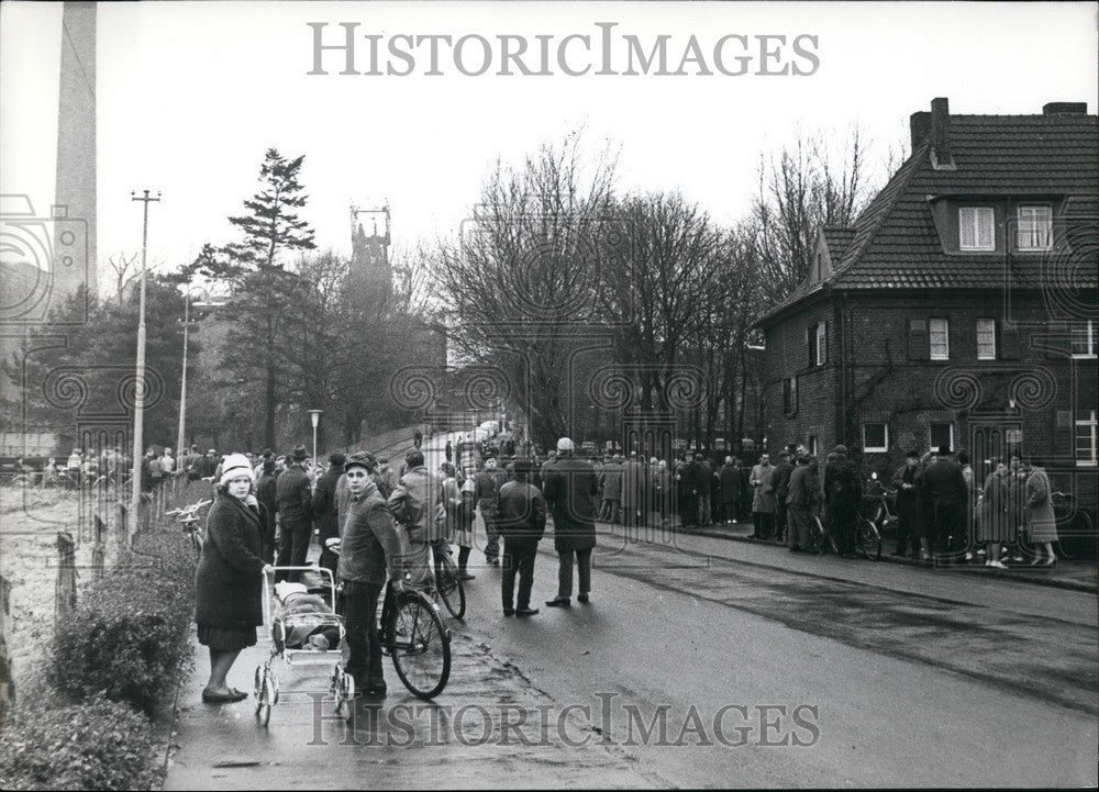 1962 7 Miners Dead In Merkstein Coal Mine - Historic Images